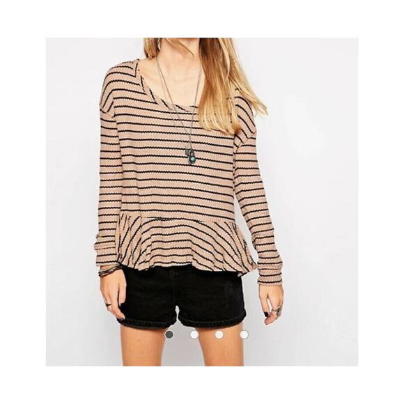 Free People We The Free Auntie Em Thermal  Peplum Long Sleeve Striped top Size M - Picture 7 of 7